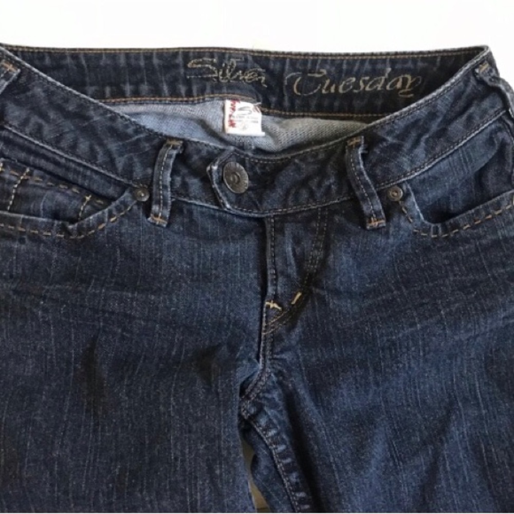 Silver Tuesday Low-Rise Bootcut Jeans, Size 0 - Picture 6 of 6